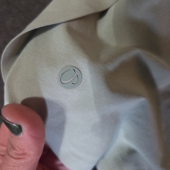 CRZ YOGA Sage Green Shorts - Picture 3 of 5